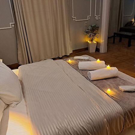 Downtown Family Suites Kairó Kültér fotó